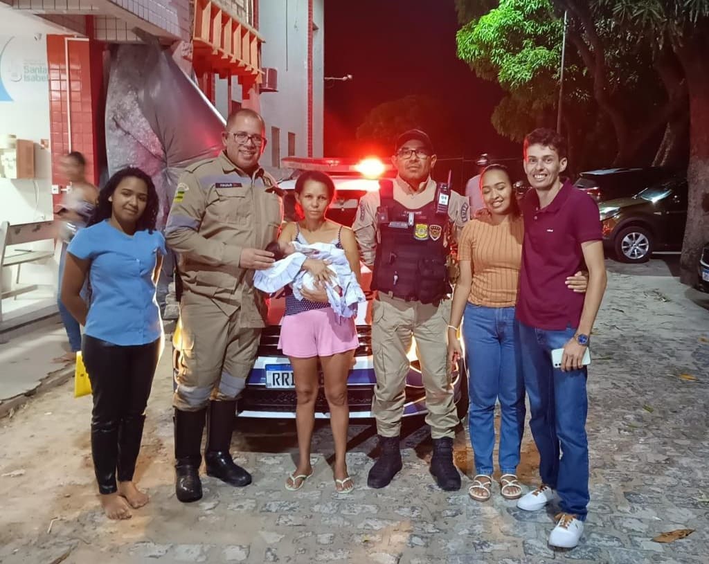 Agentes da SMTT salvam bebê de 30 dias em Aracaju