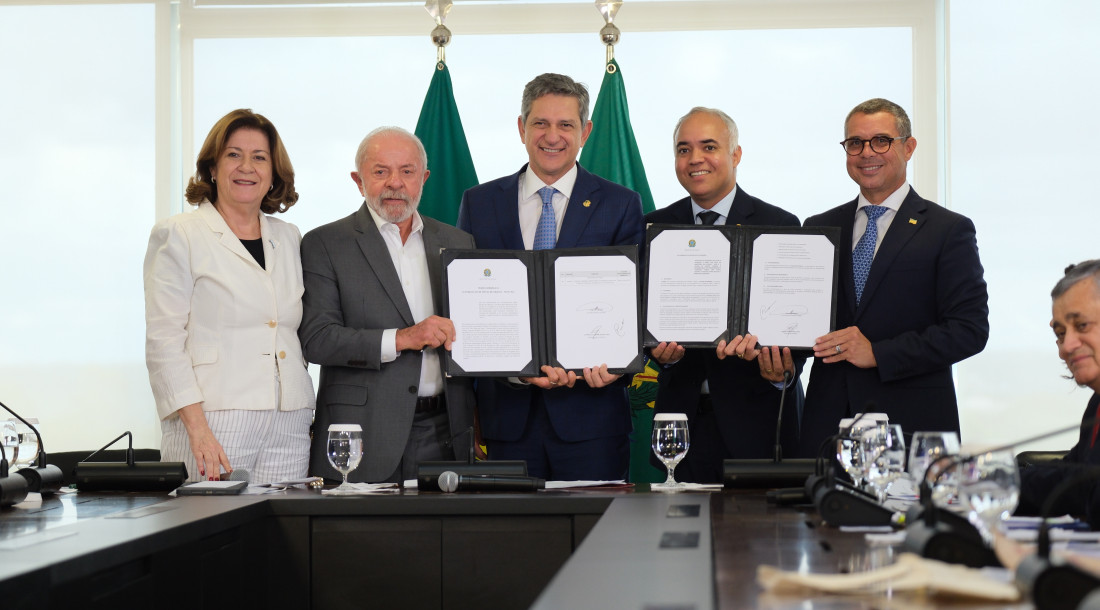 Fábio Mitidieri, Lula, Rogério Carvalho e gestores