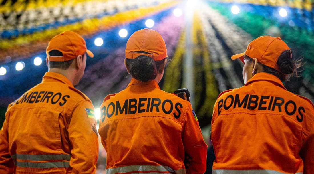 Três servidores do Corpo de Bombeiros