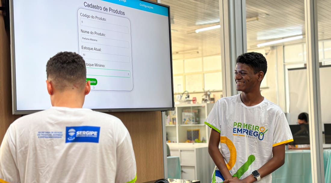Jovens no programa Primeiro Emprego