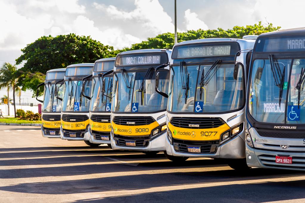 Novos ônibus em Aracaju