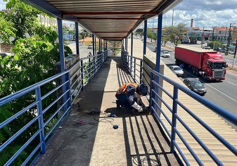 Passarela próxima ao Detran