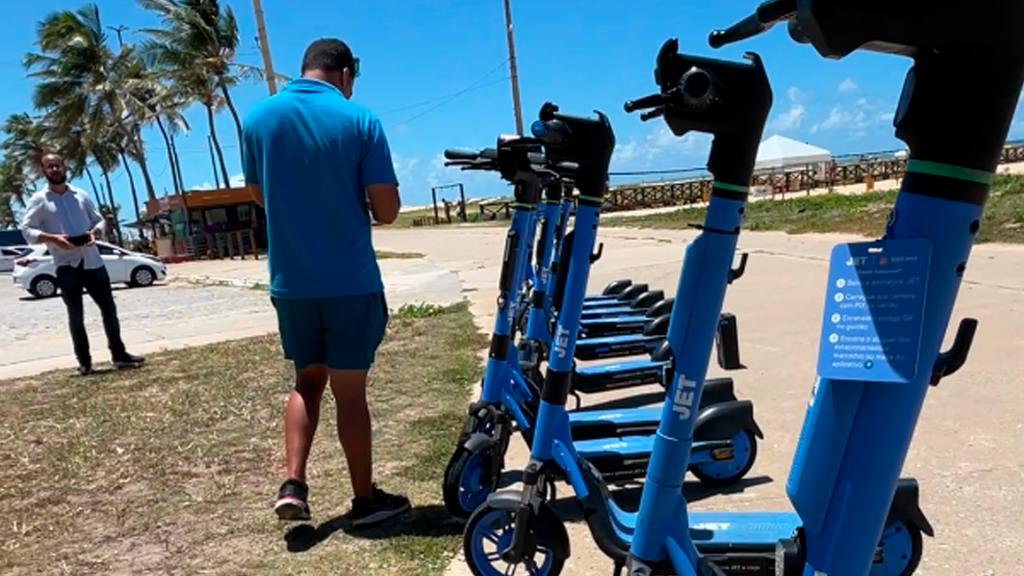 Patinetes elétricos em Aracaju
