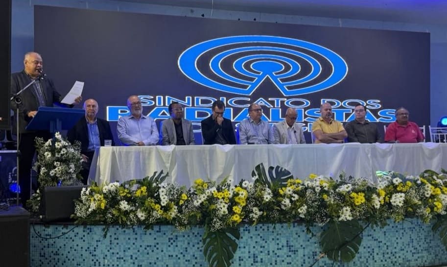Sindicato dos radialistas empossa nova diretoria