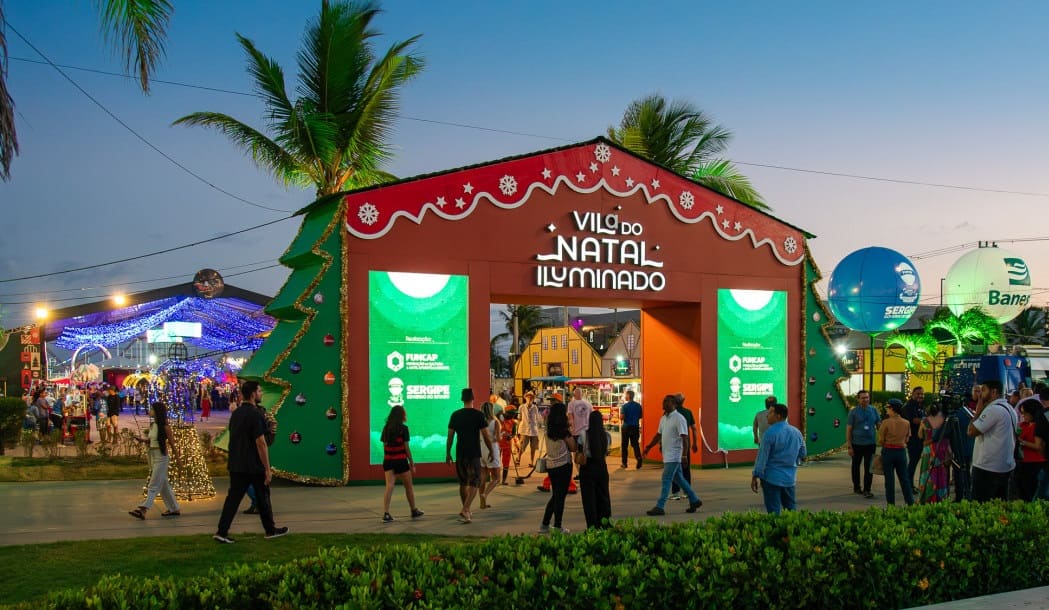Frente da Vila do Natal Iluminado