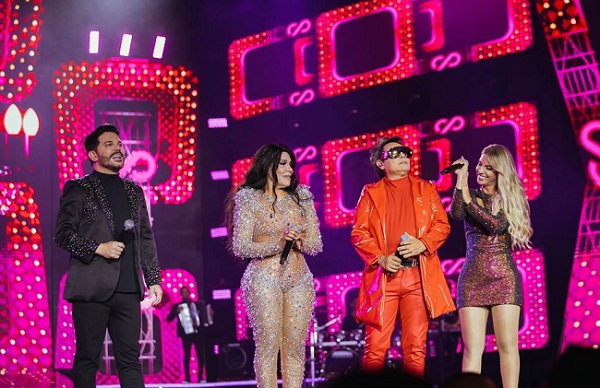 Calcinha Preta no palco