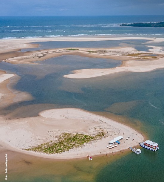 Vista aérea da Ilha dos Namorados