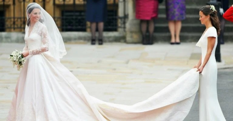Princesa Kate Middleton no vestido de noiva