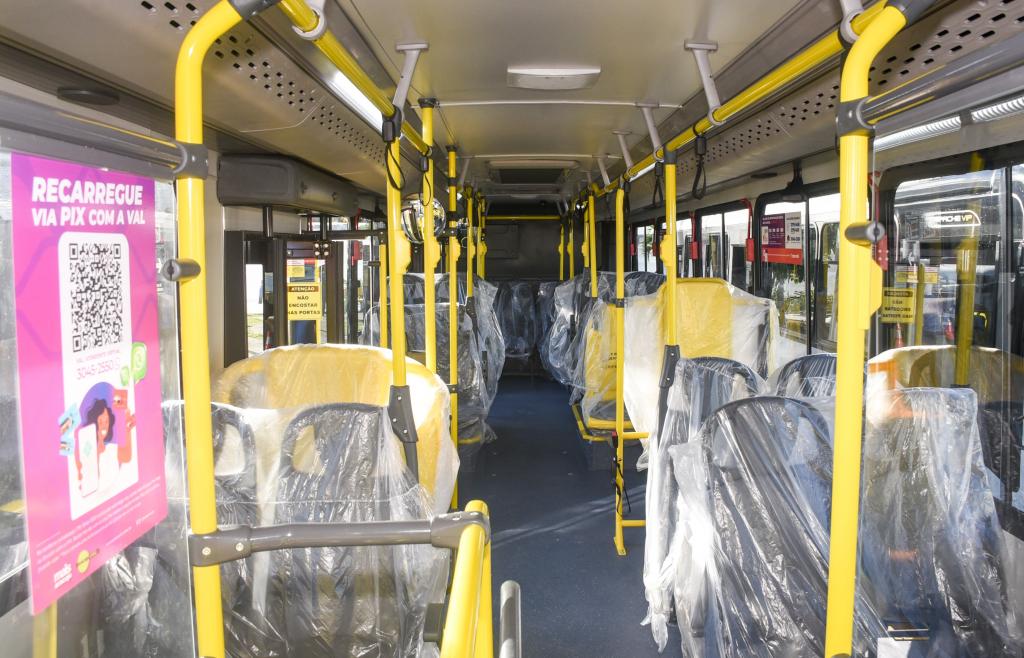 Aracaju recebe dez novos ônibus 