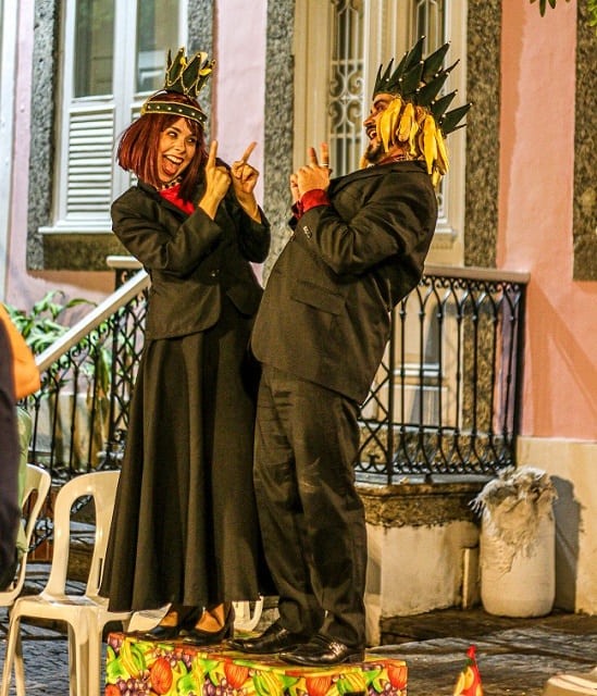 Grupos teatrais Clowns de Shakespeare, Facetas e Asavessa